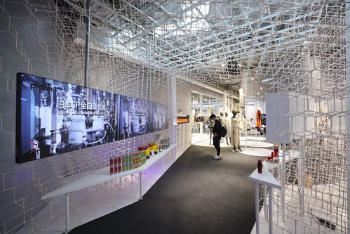 進博直擊⑥ 百年字號與年度新品閃耀上海館，共譜網絡文化新篇章